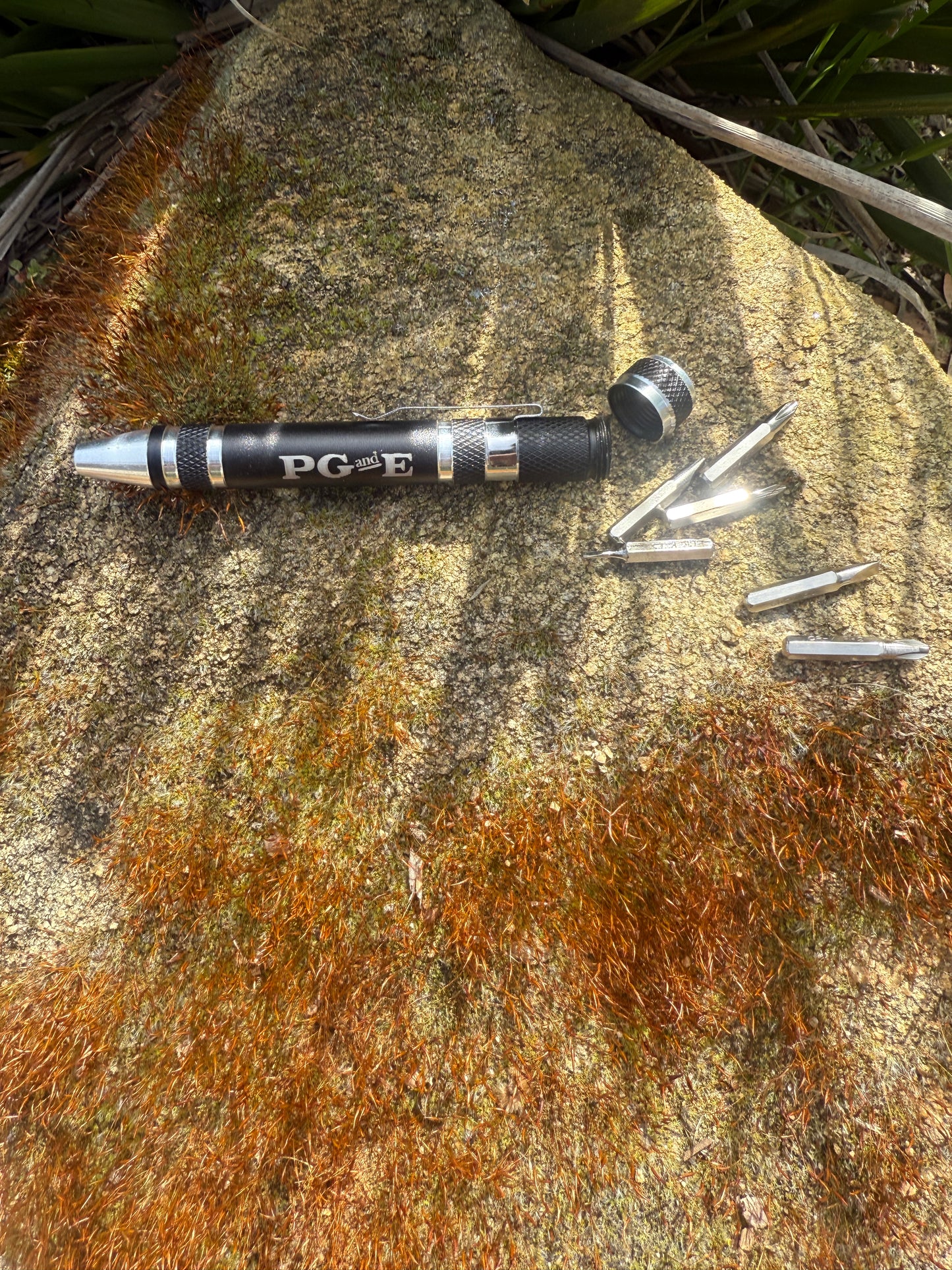 Multitool Screwdriver Pen