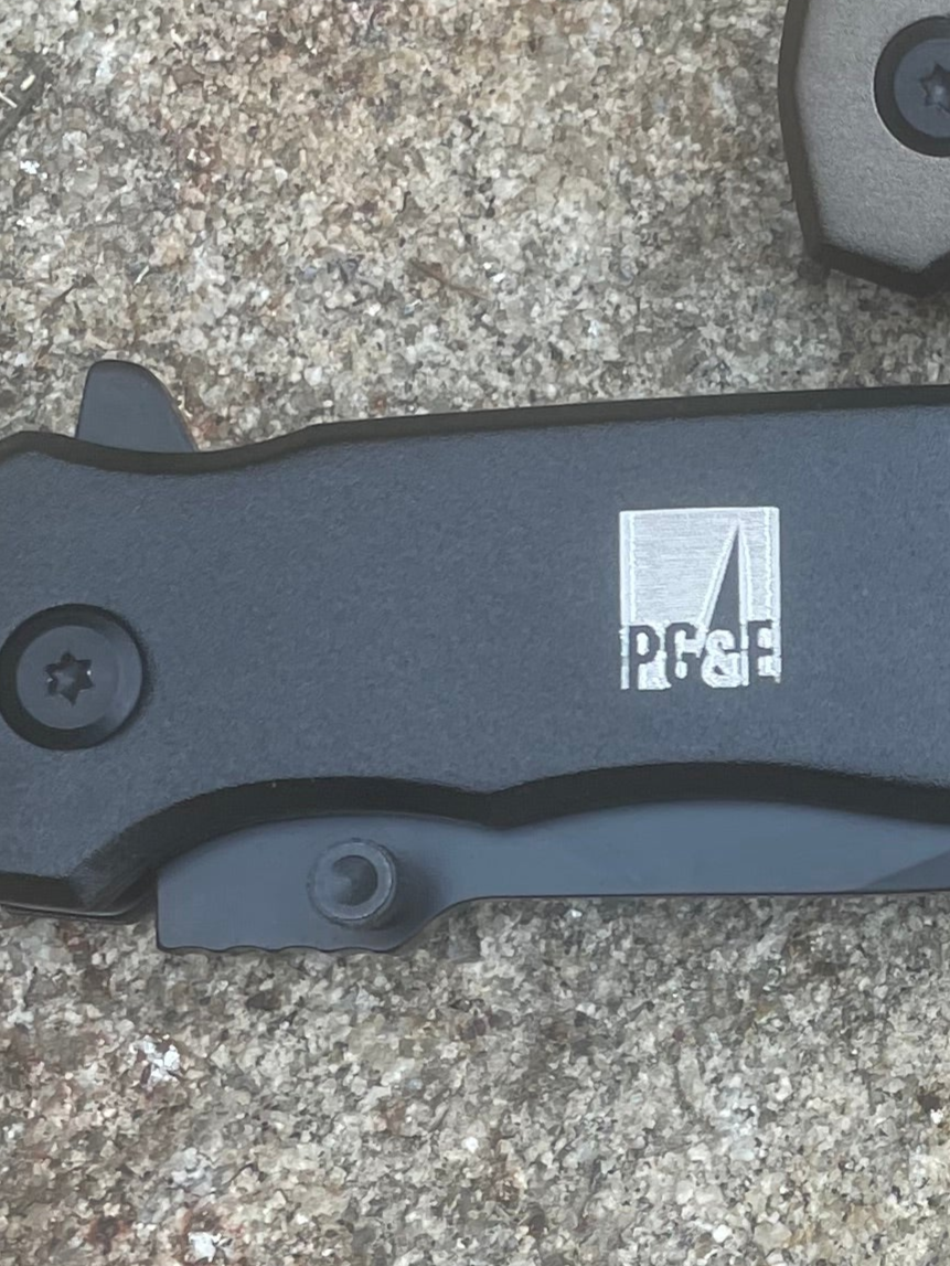 Knife Metal Sleek