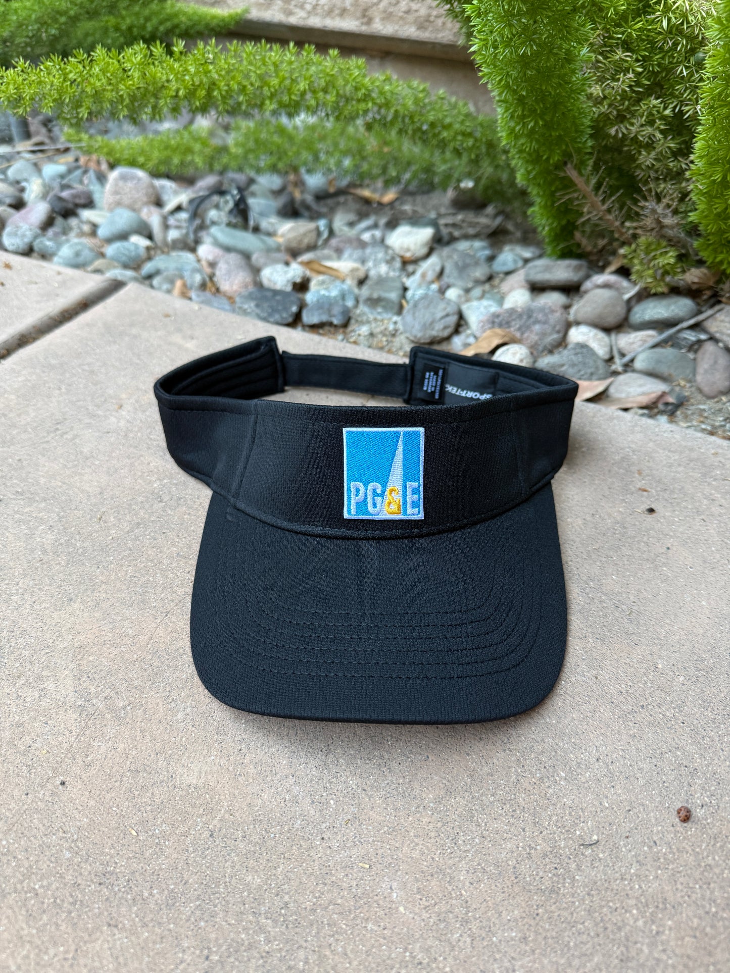 STC27 Sport-Tek® PosiCharge® RacerMesh® Visor