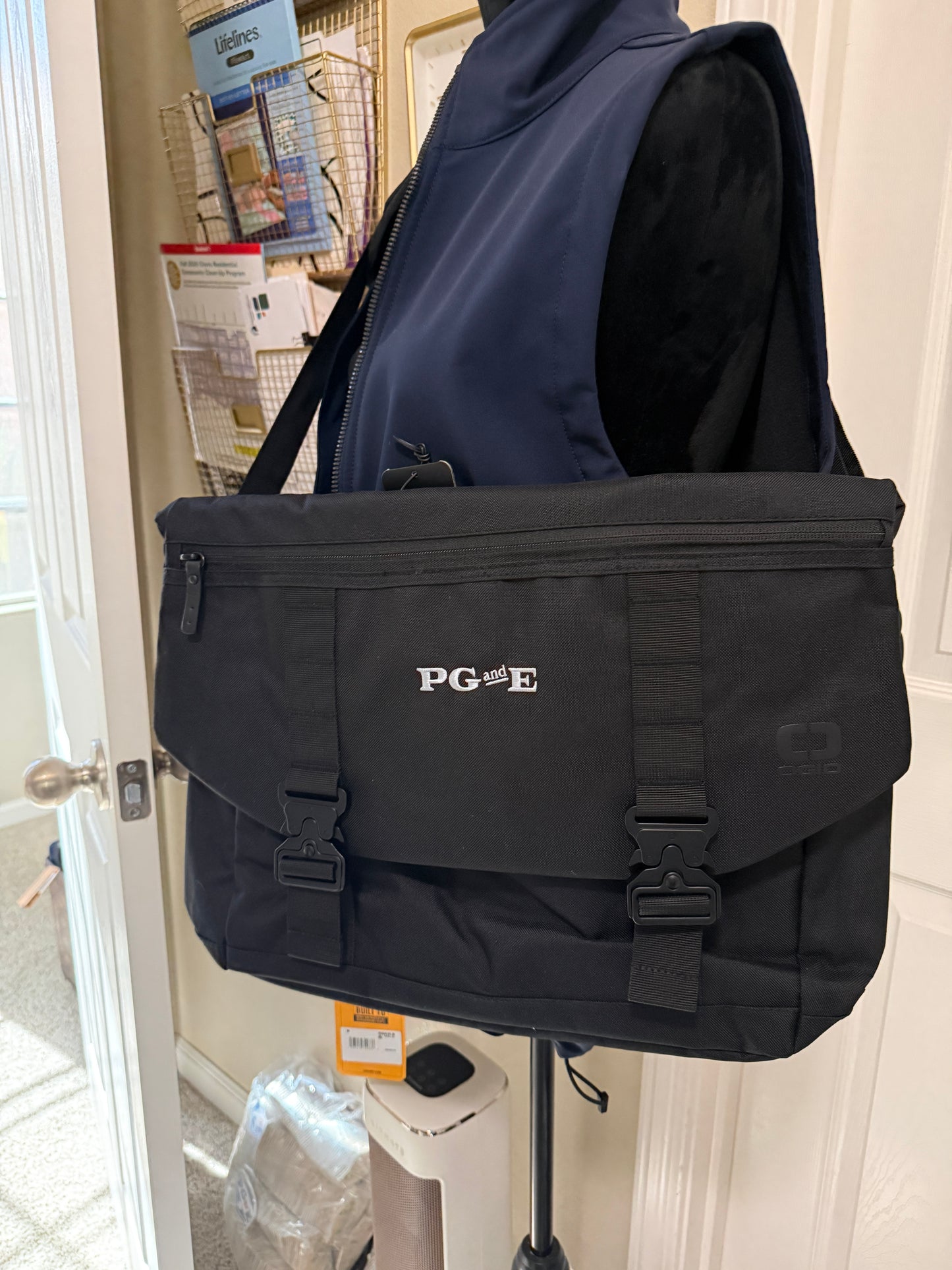 OGIO Command Messenger 93000 Bag