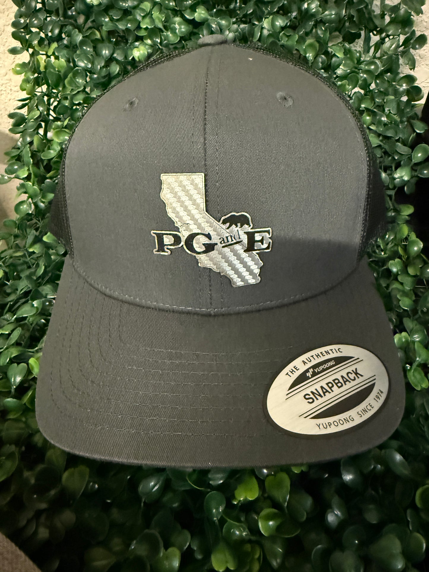 Yupoong Cali Bear Logo 6606