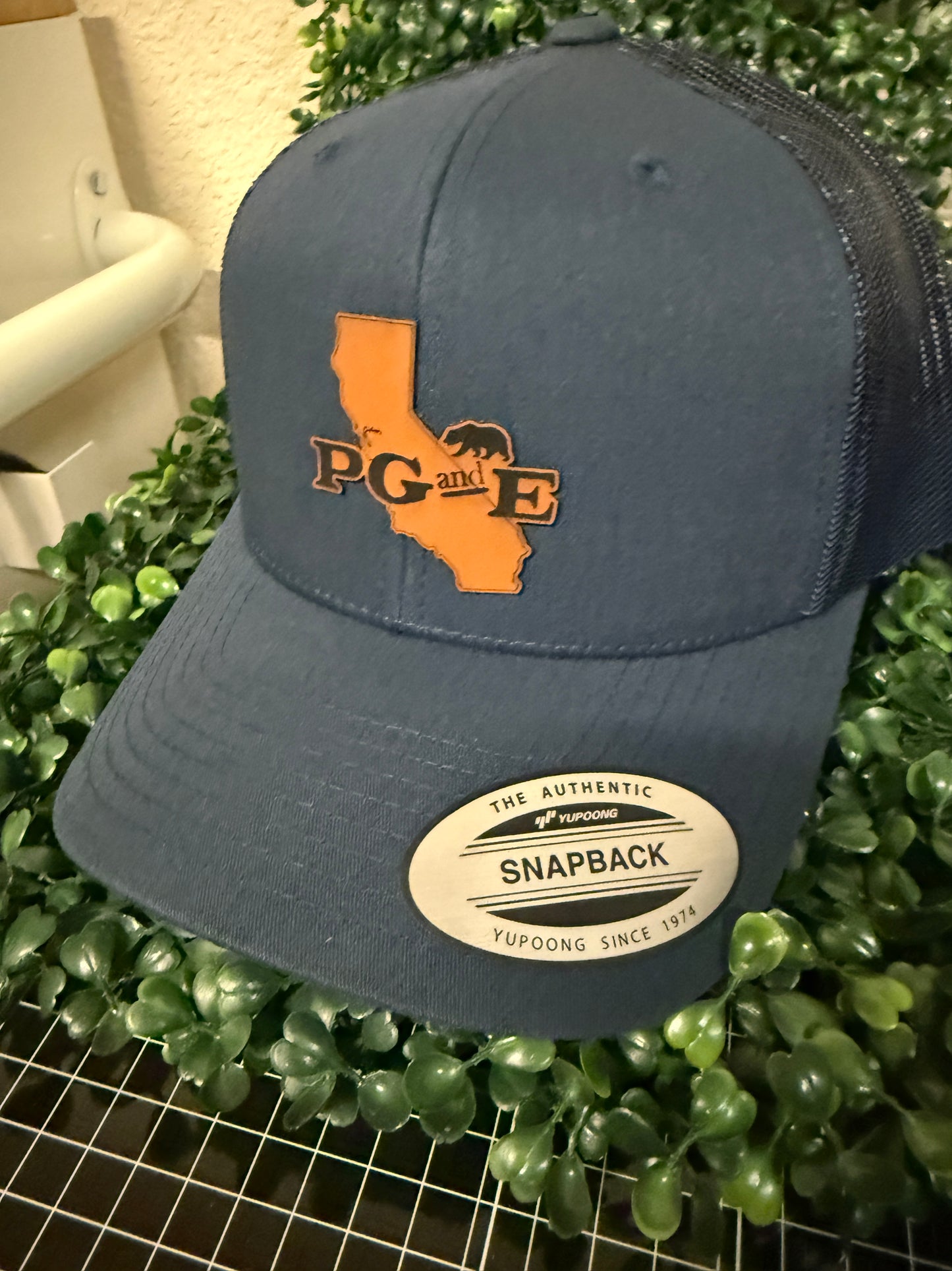 Yupoong Cali Bear Logo 6606