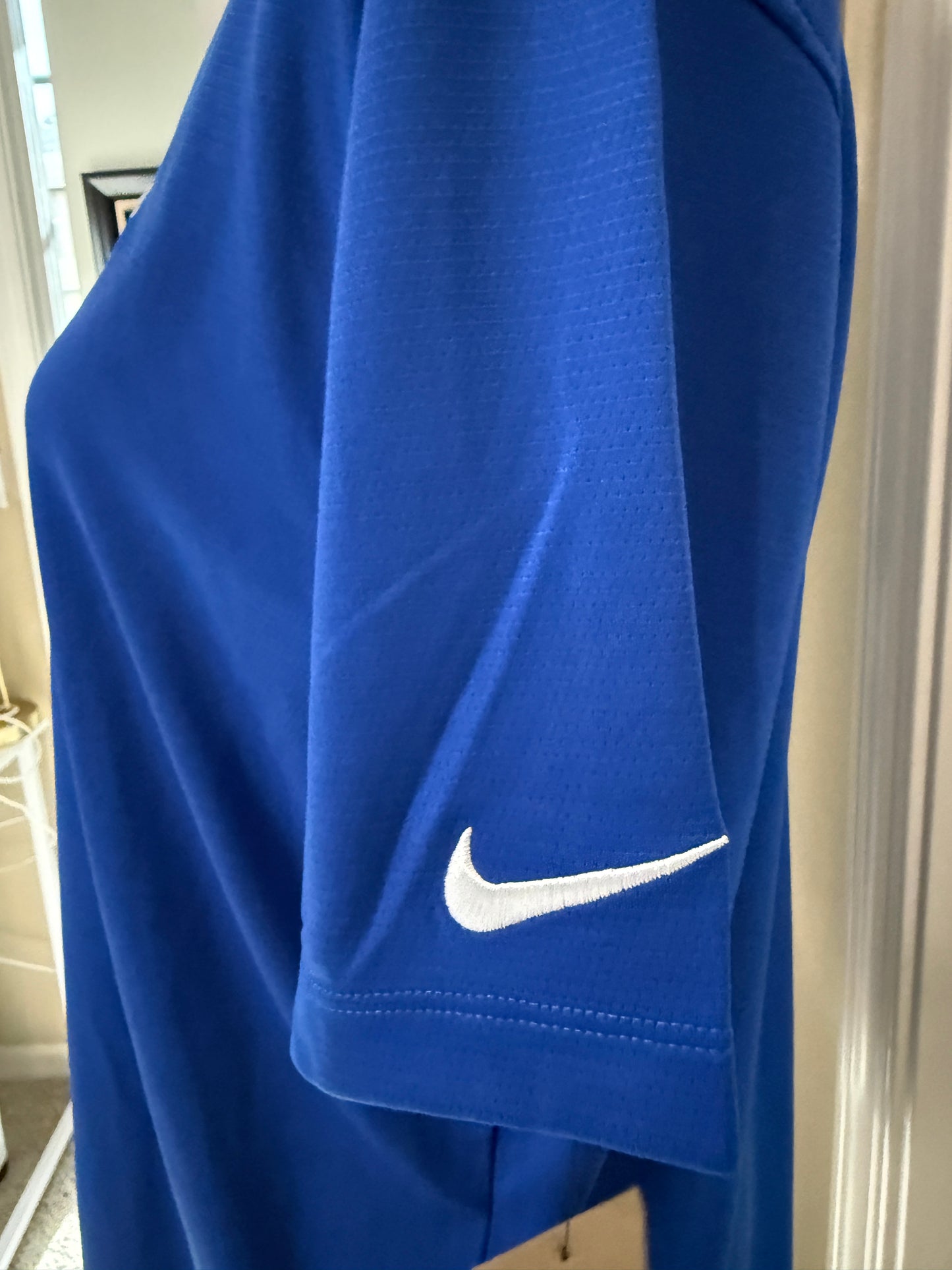 NKBV6042 Nike Men's Dry Essential Solid Polo Spotlight Logo