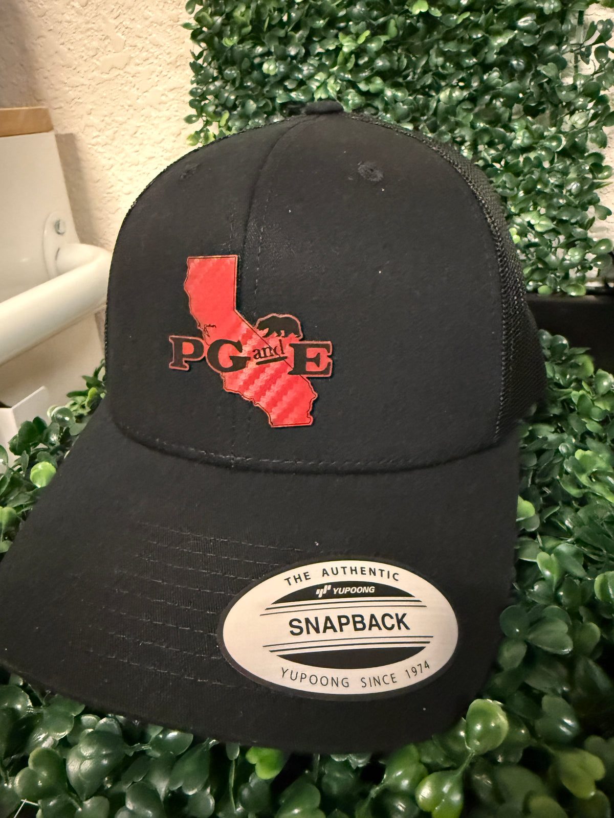 Yupoong Cali Bear Logo 6606